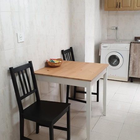 Apartment For 6 People. 瓦伦西亚 外观 照片