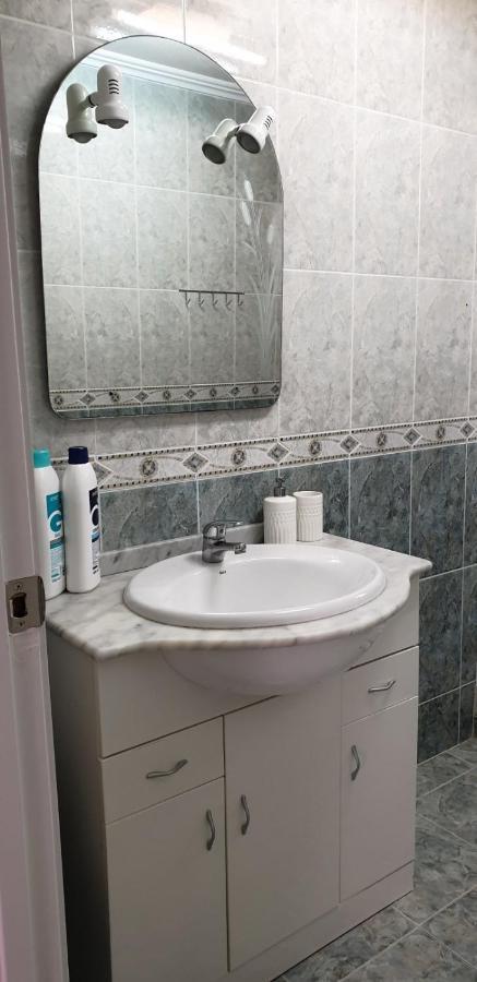 Apartment For 6 People. 瓦伦西亚 外观 照片