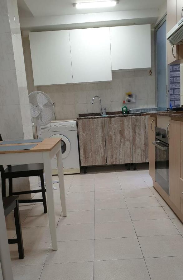 Apartment For 6 People. 瓦伦西亚 外观 照片