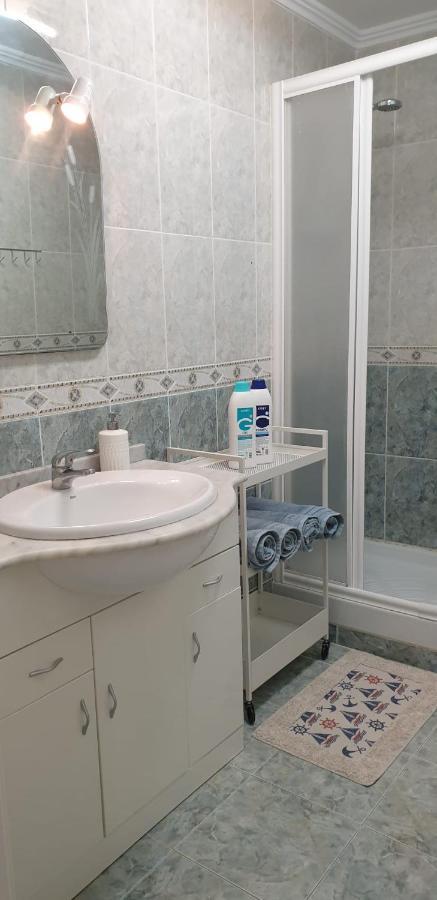 Apartment For 6 People. 瓦伦西亚 外观 照片